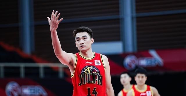 交易 CBA表现最差的九大顶薪球员！三人曾都是国手，谁会被交易？