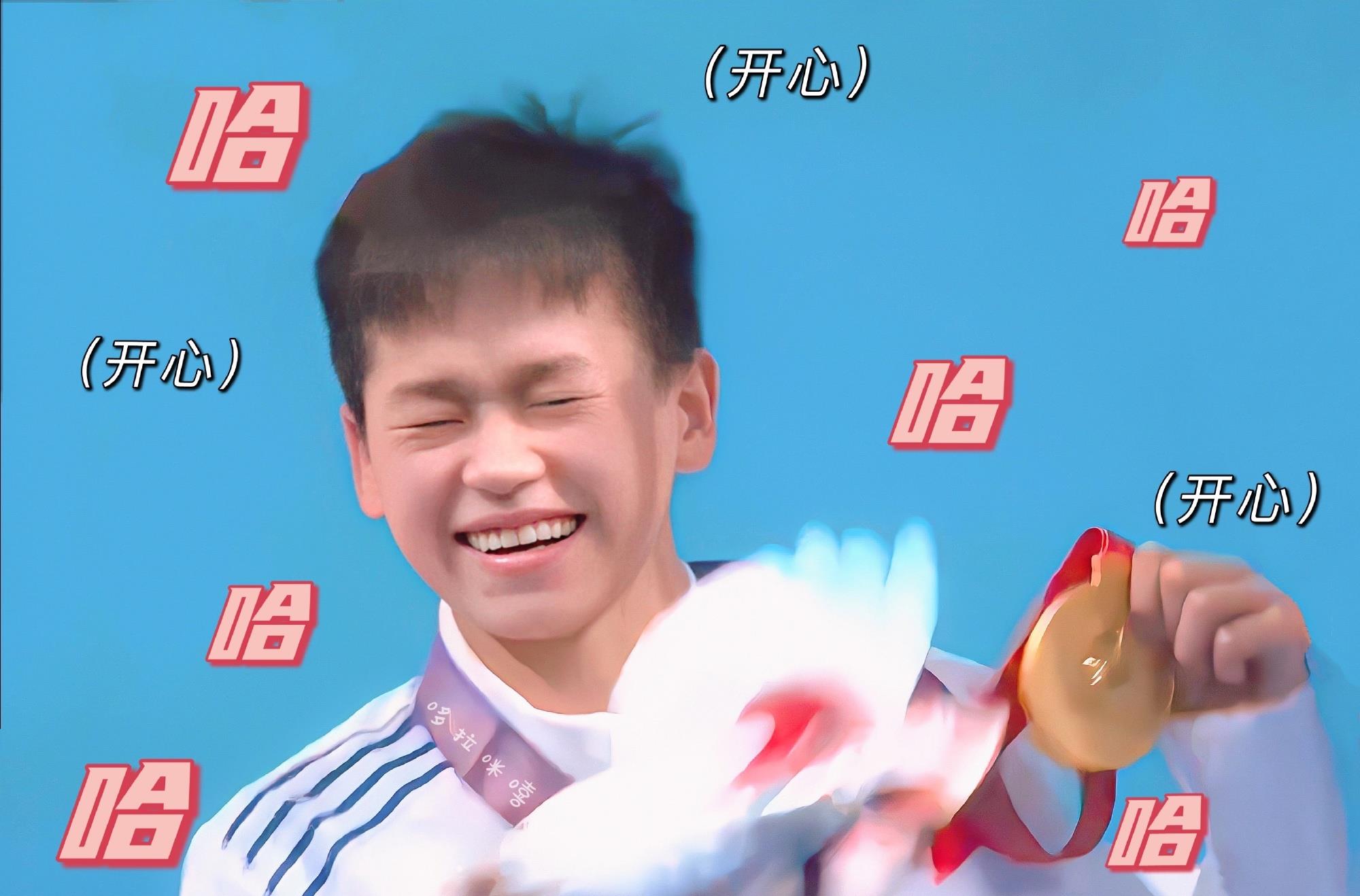 赵月看花花|全红婵即将衣锦还乡，全村祠堂门前大放烟花，网友：为国争光！