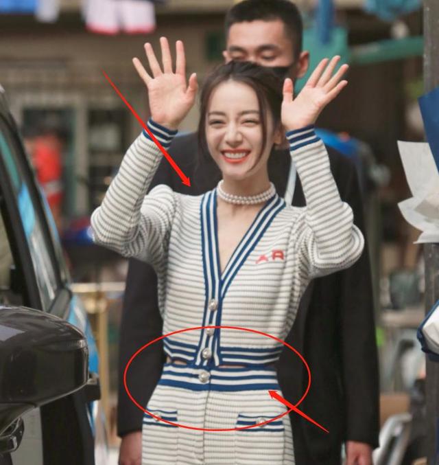 英雄岁月之王牌部队|迪丽热巴狂甩肉,露出香肩和水蛇腰, 为《驭鲛记》拍摄努力付出