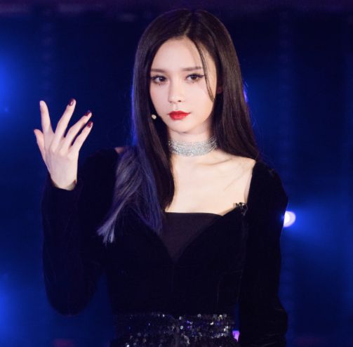 美好大千世界|惊了！她到底是有多缺钱啊？