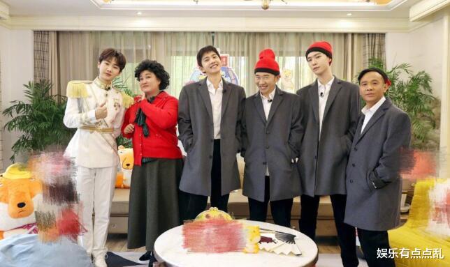 杨洋|杨洋《青环3》火爆, 贾玲范丞丞天天上门蹭饭要签名, 理由够笑三天