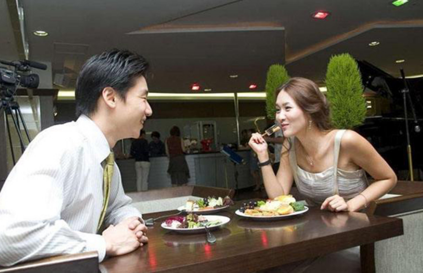 兜妈爱叨叨|儿子成光棍和女儿成“剩女”，谁更让父母丢脸？答案现实又扎心