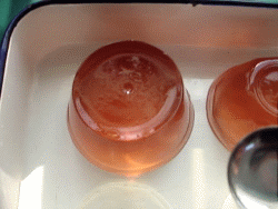 口红|你适合哑光口红还是珠光口红？看2个地方就知道了