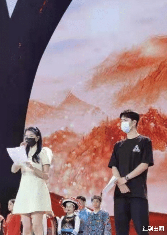王一博|咋回事？关晓彤王一博受邀录制央视文艺汇演，表演节目疑遭退货