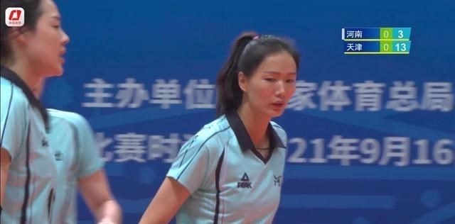 天津女排|朱婷休戰(zhàn)！局面一邊倒！天津女排3-0完勝河南女排，李盈瑩發(fā)球牛