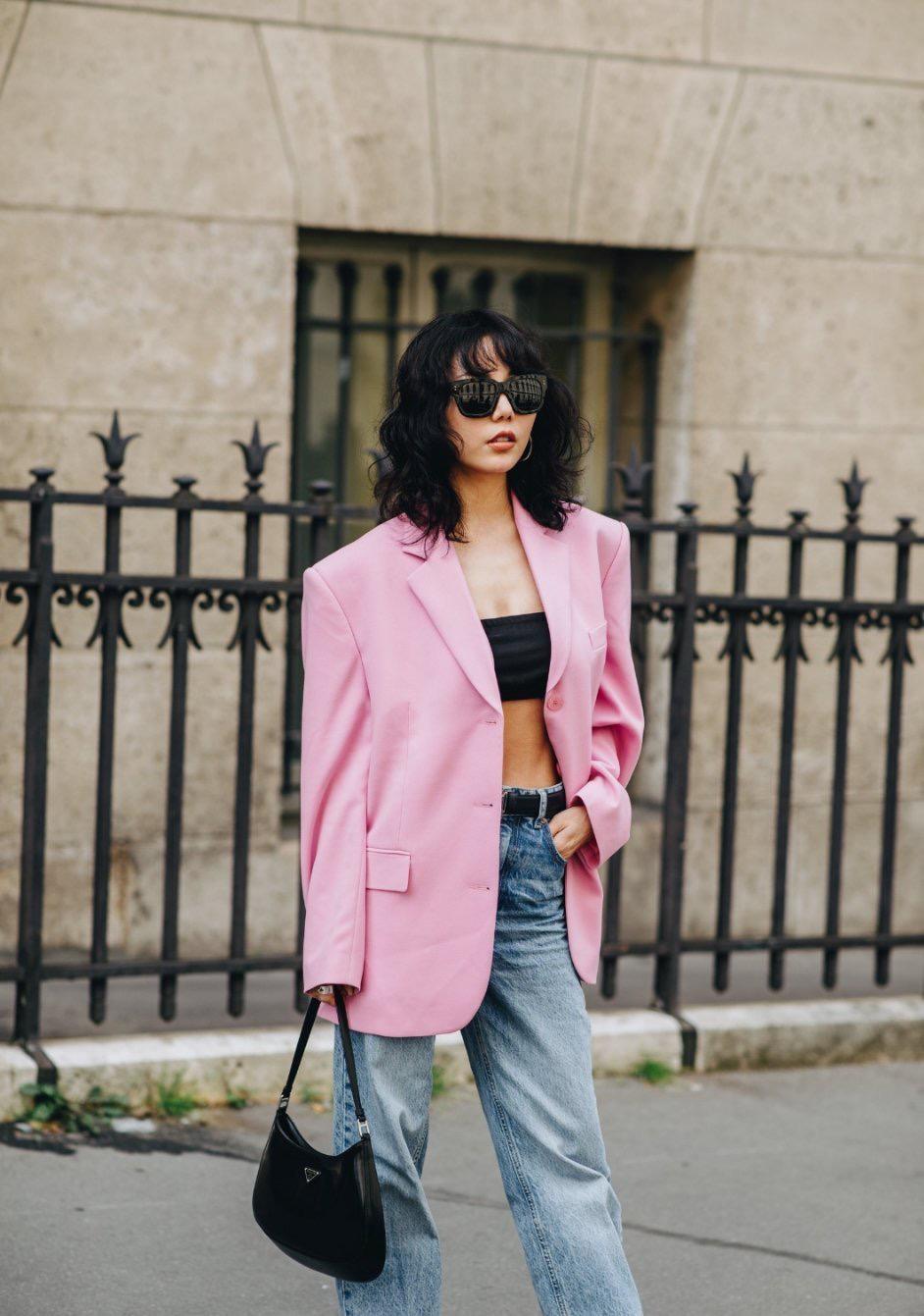 时尚圈的奇葩大喵|一件单品横扫整个秋季,高级耐看几年后照穿也不过时,不愧是经典