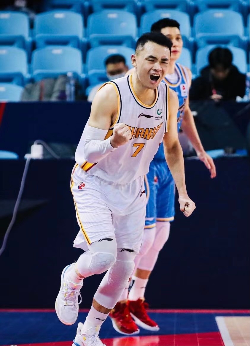 山西男篮|连克京粤夺6连胜！CBA新超级黑马出炉，场均轰126分，恭喜冠军教头