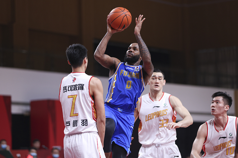 福建男篮|CCTV5直播！首钢迎战劲旅，雅尼斯拒绝轻敌，超级外援对位成焦点