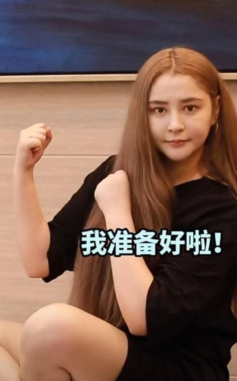 李心艾|李心艾，曾是周杰伦最美女主，现在她的身材和早前的她，胖若两人