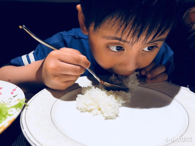 小小故事馆 13岁女孩半年长高10公分，医生提醒：这2个好习惯，家长要知道