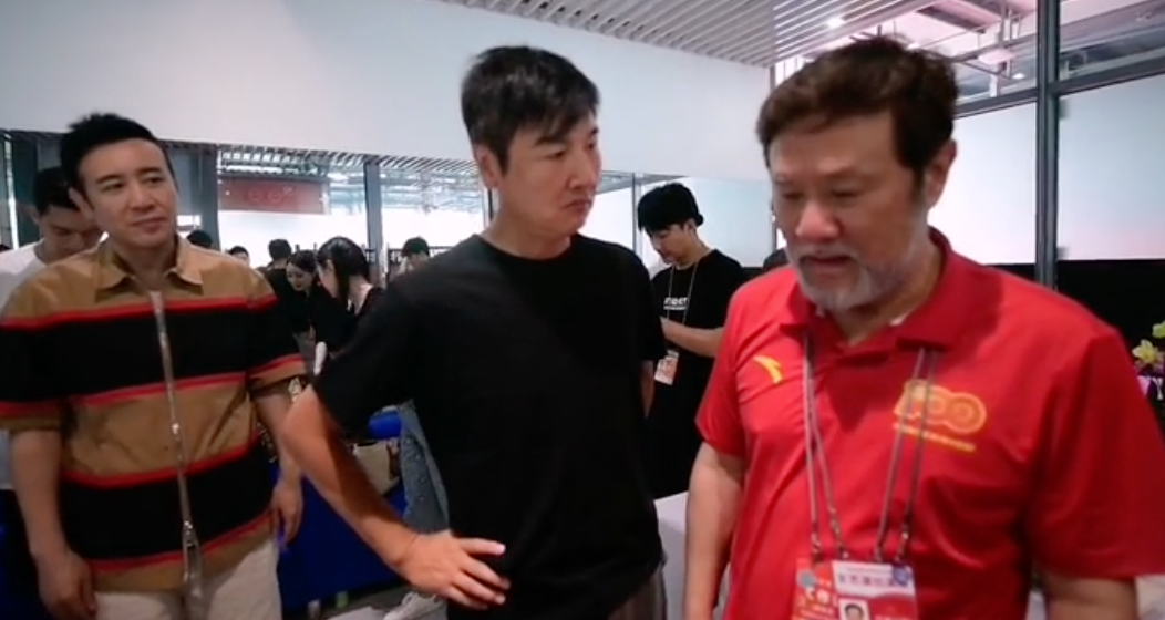 叶澜依|孙楠近照被曝光，身材瘦削皮肤松弛，网友劝他赶紧增肥吧