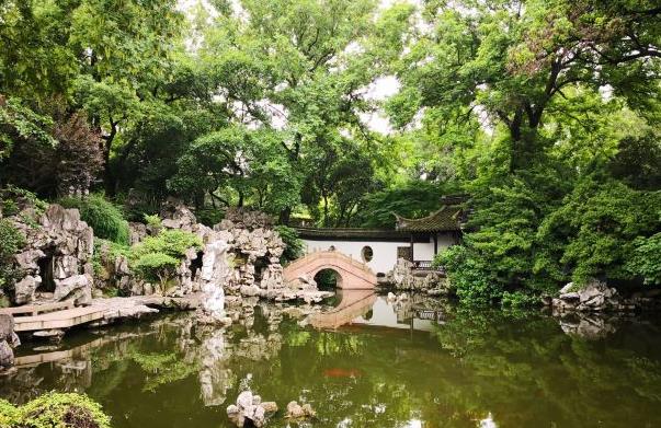 小巴风景线 江苏有个人文底蕴的古迹园林，拥有太白晨曦，现充满江南神韵！