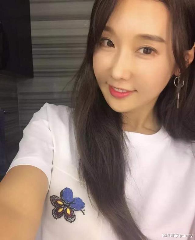 衰老|50岁女人20岁身材，她热辣冻龄30年，看看他是如何做到的？