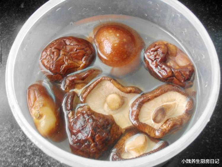 香菇|它是天然的“补血汤”,简单煮一煮,补血补气,脸色越来越红润