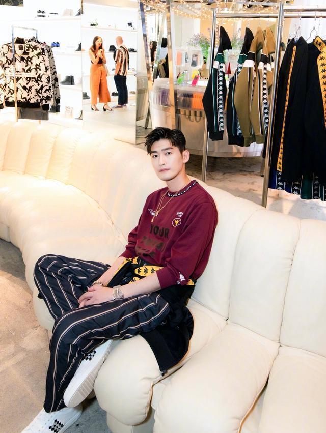 蒋欣|明星爆料：张翰，蒋欣，易烊千玺，喻言，李小璐，李现，欧阳娜娜