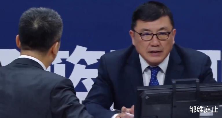 朱旭航|争议！CBA录像回放失误，转播镜头莫名其妙，朱旭航垫脚！