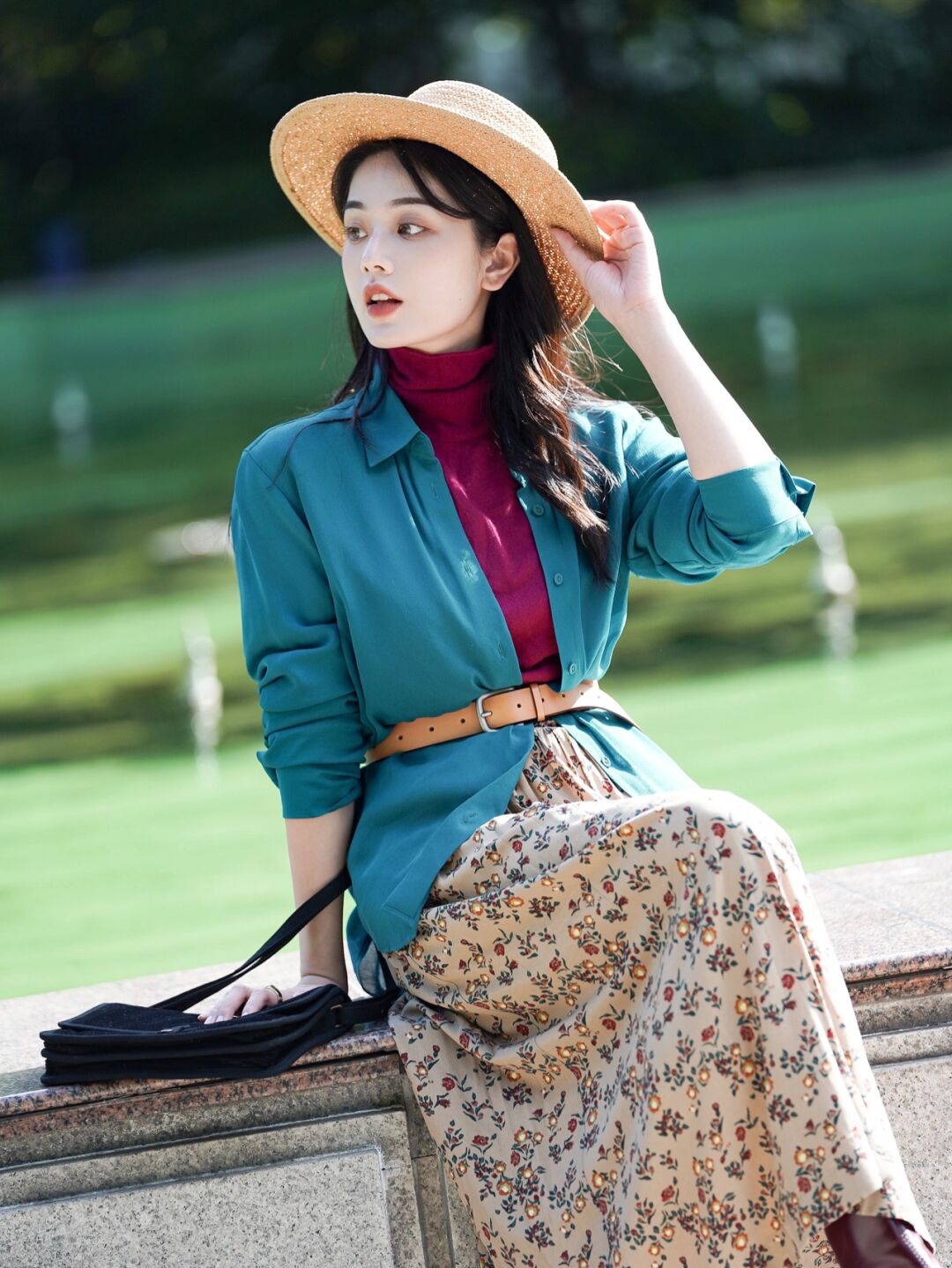 何有强|女神博主绿色衣服单品穿搭，居然能搭配得那么好看，优雅又显白