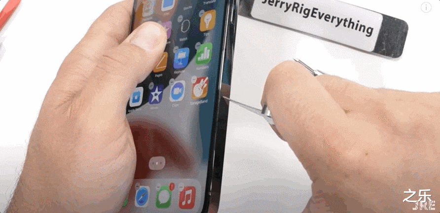 钥匙会不会刮伤iPhone屏幕？