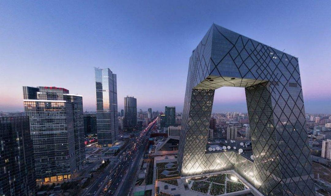 |40岁坐拥1850亿,9次问鼎中国女首富,就因是“富二代”?