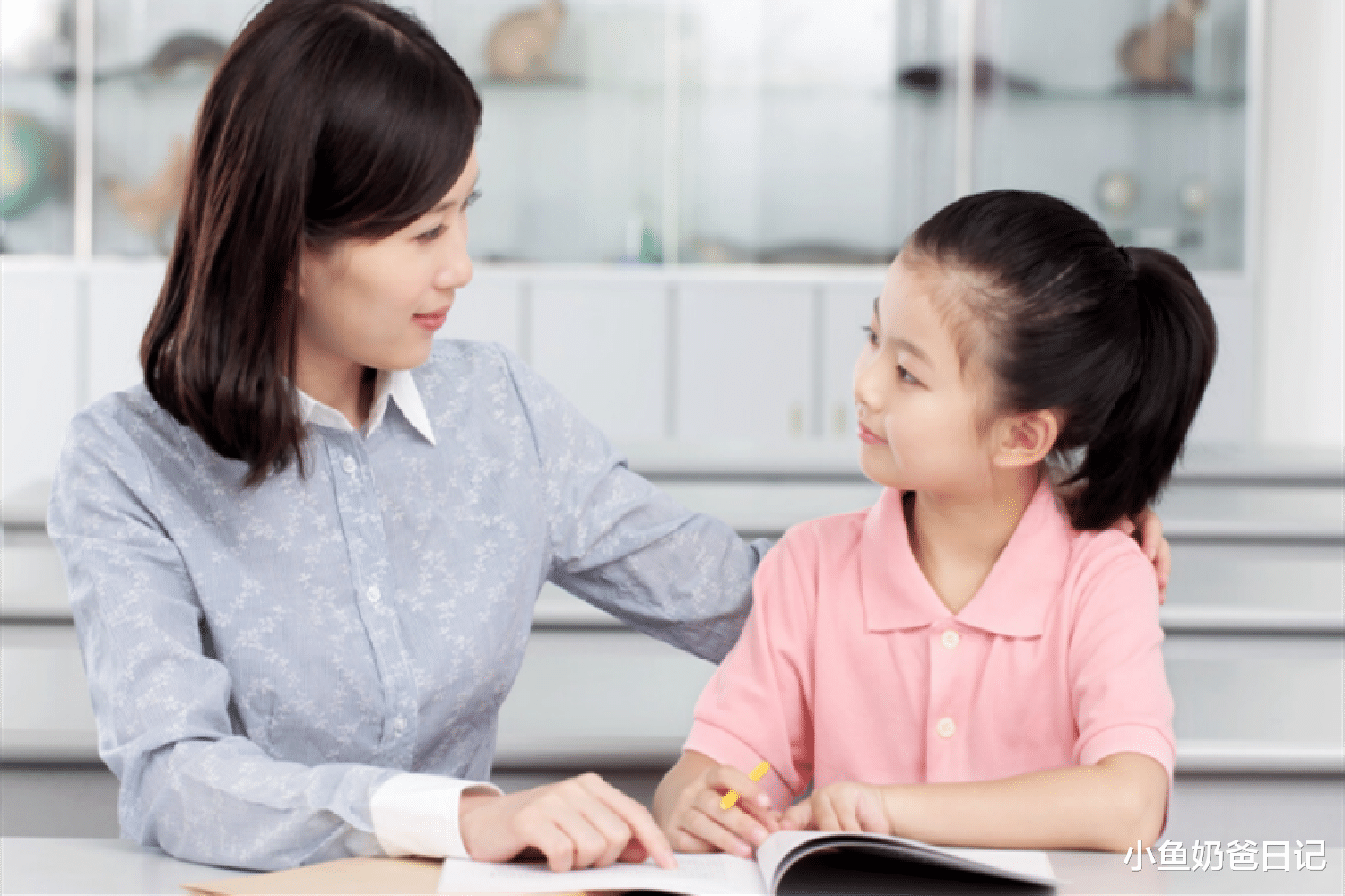 小鱼奶爸日记|有原则的父母,才能教出有规矩的孩子,教养就表现在细节里