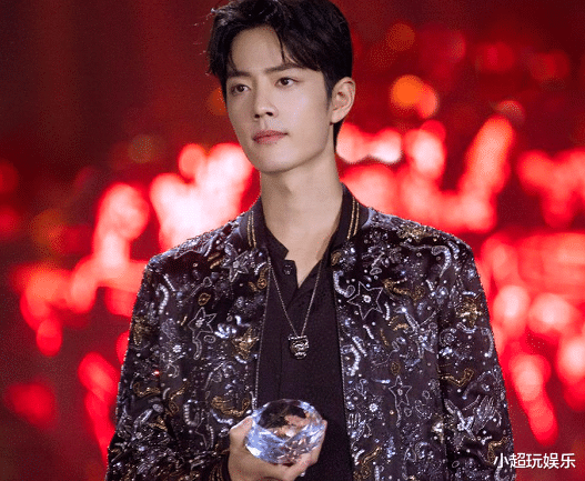 肖战|你是什么时候喜欢肖战的呢？他是一个明星偶像，值得大家喜欢！