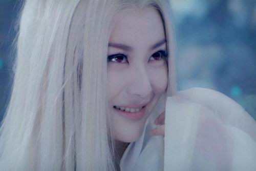 向往的生活|8位女星的古装白发大盘点，最美不是唐嫣、宋茜，而是她！