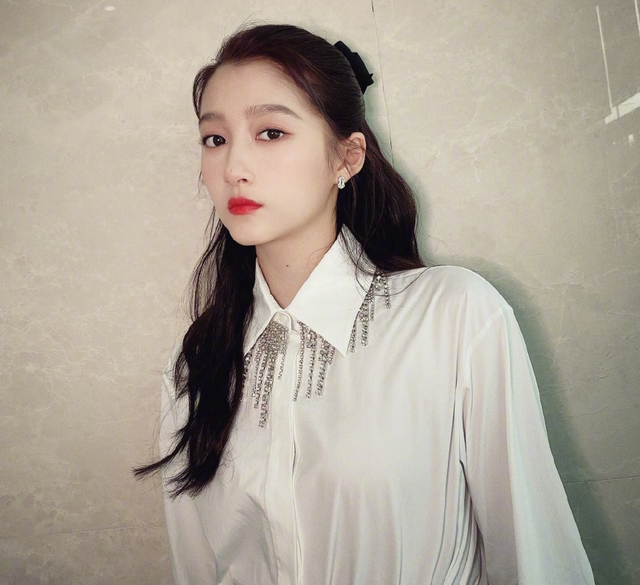 关晓彤|关晓彤揭开王牌遮羞布，贾玲华晨宇看人下菜，获网友清一色支持