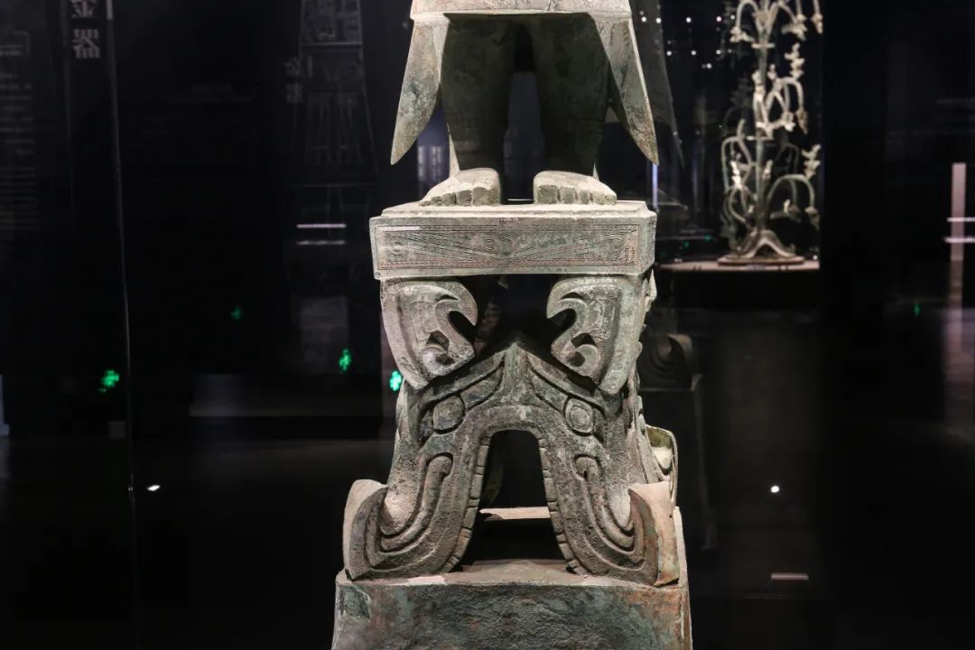 实闻速览 前所未见的神奇文物首次被发现！世界瞩目的三星堆进行时。。。