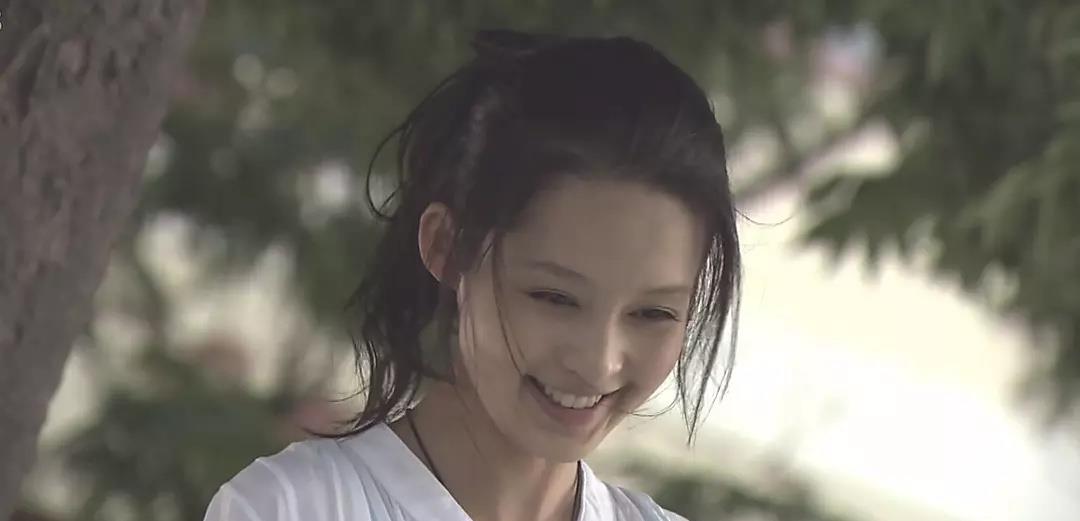 大S|她的浓妆总是“差强人意”，素颜淡妆反而“我见犹怜”