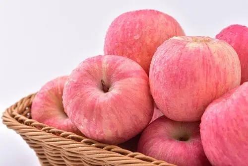 苹果|早上“空腹”吃个苹果，一段时间之后，或许会收获这几个好处