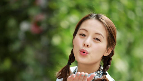 杨幂|出道17年演40部影视剧，有望成下个杨幂，却因长相而无人问津