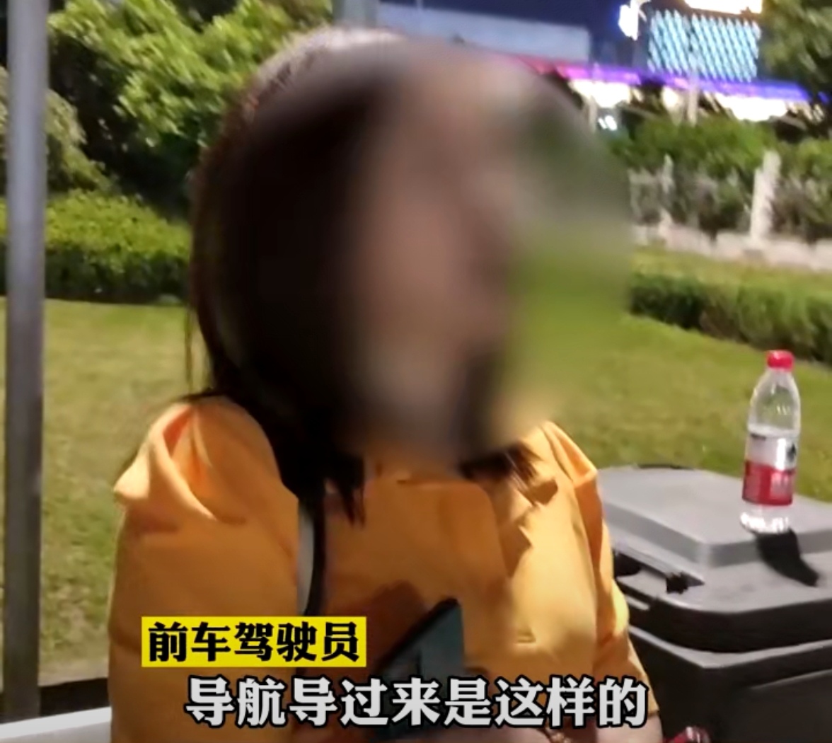 小松社会趣闻 浙江温州：女司机高速上任性变道致后车侧翻，“不怪我，我是按导航走的”