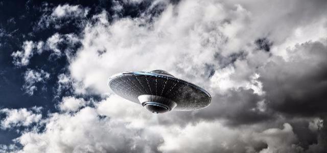 美国食品药品监督管理局 哥伦比亚上空出现黑色烟圈，宛如时空隧道之门，到底怎么回事？