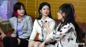 谢娜|谢娜回归快本不给吴昕面子，赵丽颖一个动作圈粉无数，素质高低可见