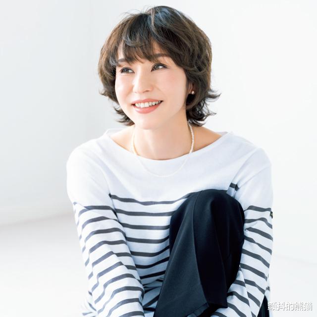 烫发|50代发型人气排行榜TOP5 远离“大妈”获得成熟魅力的“最新烫发”