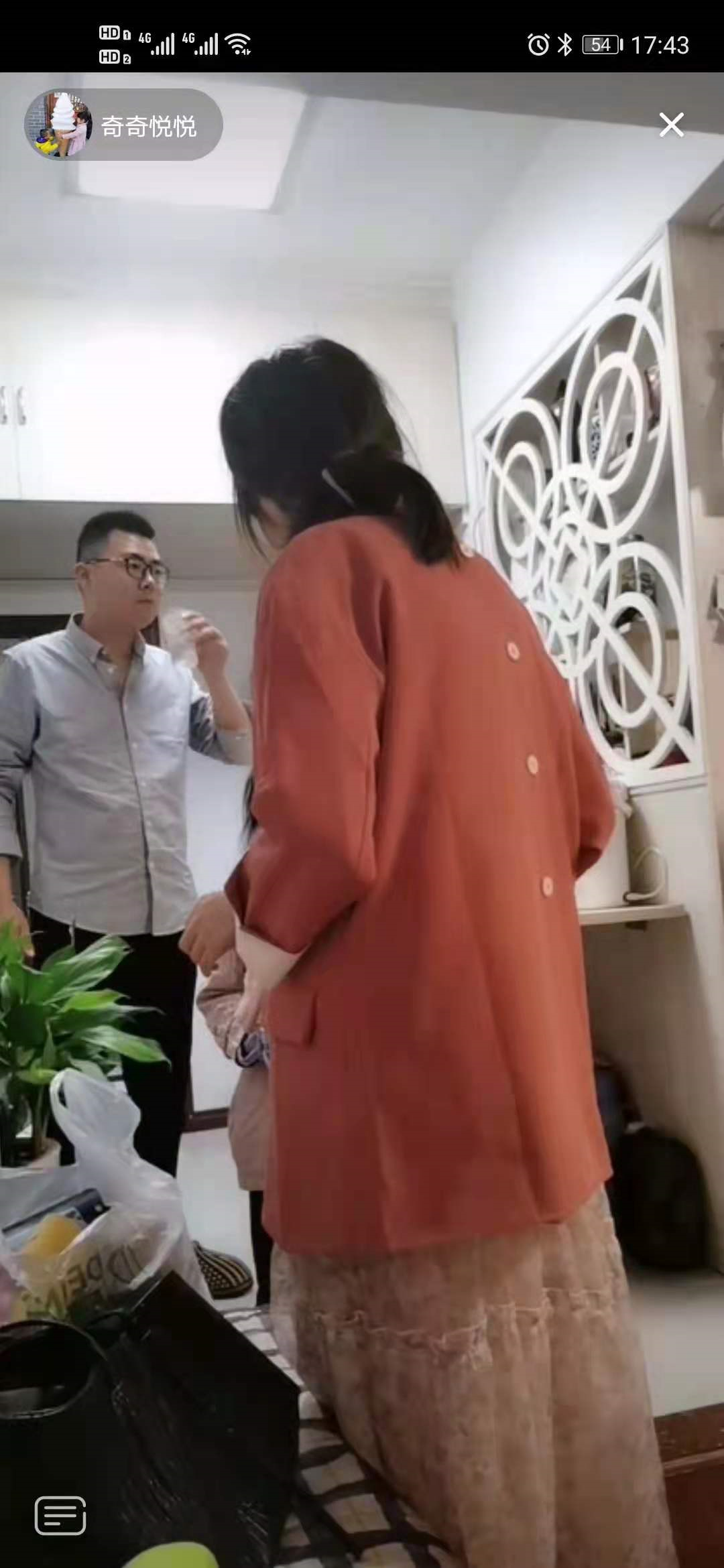 寂静的天空 郭威提前回九江过节:妻子田静全程直播,许敏迫不及待送孙儿礼物