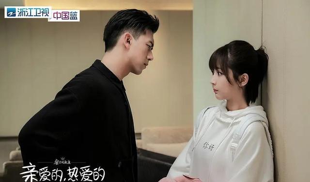 罗云熙|《香蜜》售后！杨紫拍戏偶遇罗云熙，隔空喊话：加油