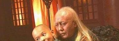 聚会|演员段宇华近照曝光，独自上医院看病，现爱与朋友聚会生活惬意