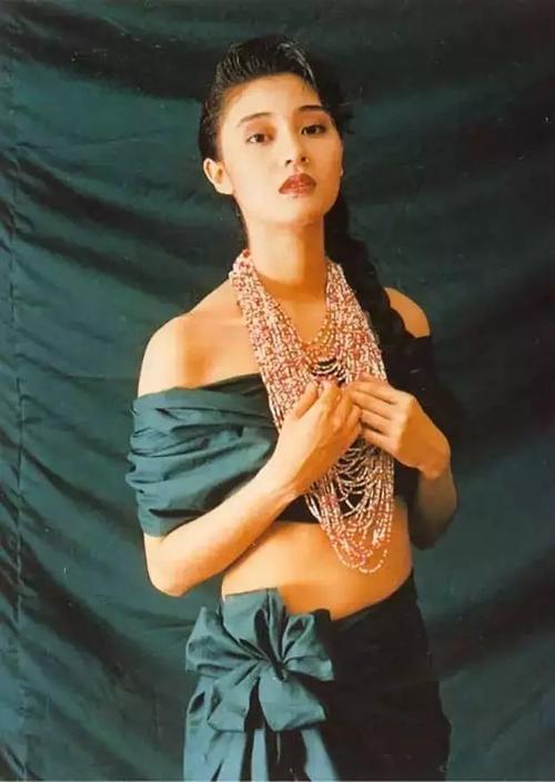 娱乐圈|不傍富豪，不滥情的5位女星，演技高颜值好，堪称“娱乐圈清流”