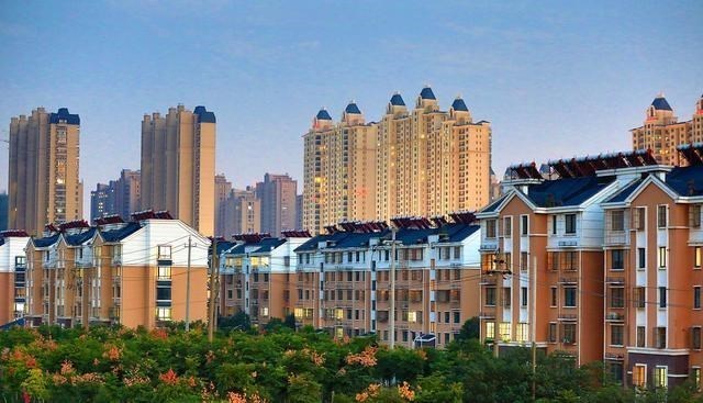 房价|刚买完房2天，开发商就降价40万，业主：我接受不了，要补偿