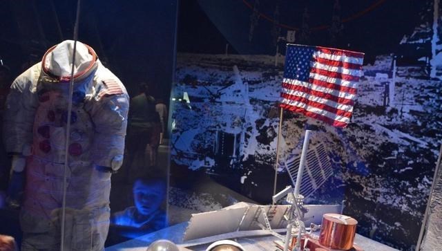 龙飞船 中国新—代飞船更稳妥？美“龙”飞船返回地球，玻璃穹顶舷窗绝美