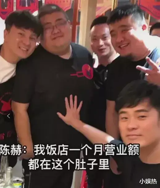 小娱热 29岁网红猝死,一场吃播产业预定的死亡