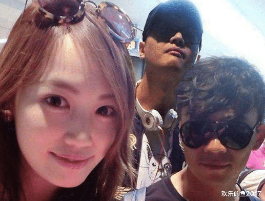 周深|直播故意解扣被网友骂下线？没王宝强当提款机，马蓉疑似家底败光