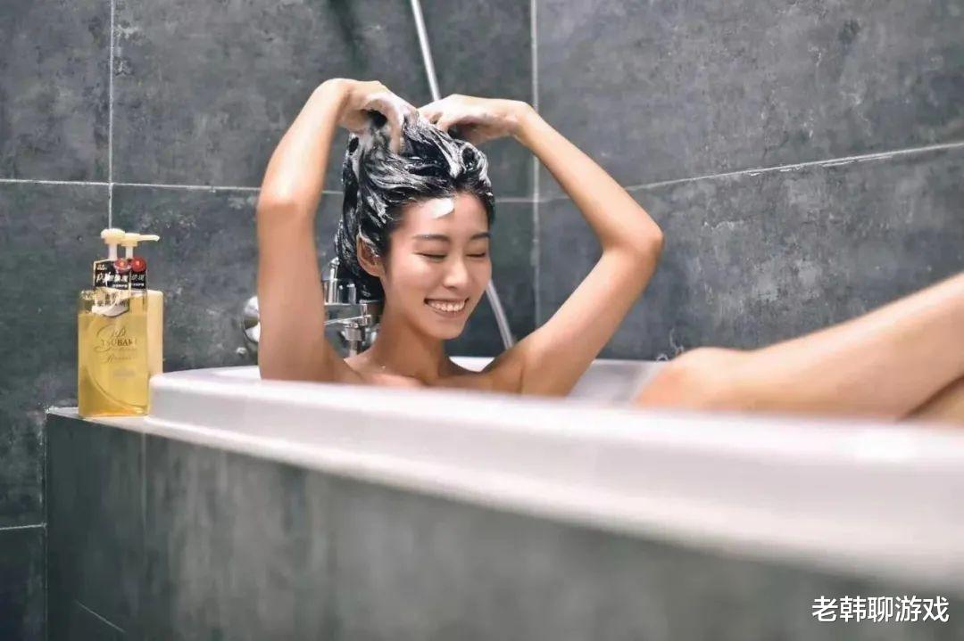 燃脂|176cm的极致长腿女神有多性感?一张浴缸美照告诉你