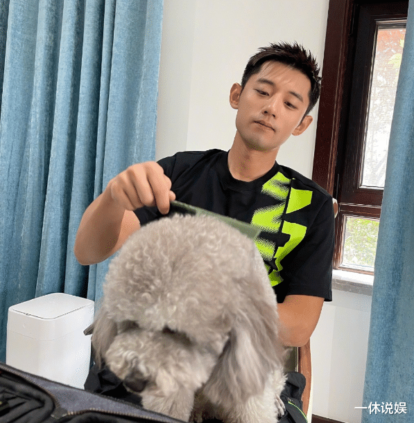 奎因|张继科晒视频为乒乓男团加油，“提裤子”梗获网友围观：“够拽”