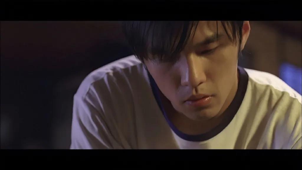 赵显坤|周杰伦“威胁”粉丝：点赞超过20万放新歌MV，没超过就等明年！