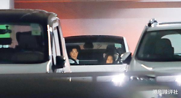 TVB|误堕三角情网？TVB上位小花疑与男艺人日久生情，车厢幽会很甜蜜