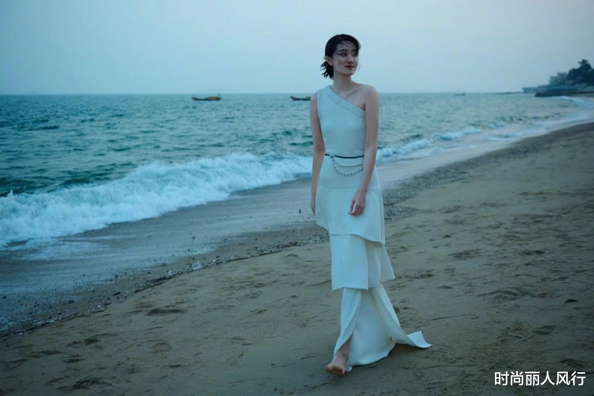 张小斐|张小斐拿下影后大奖！这次真成红毯大赢家，靠封神造型更艳压倪妮