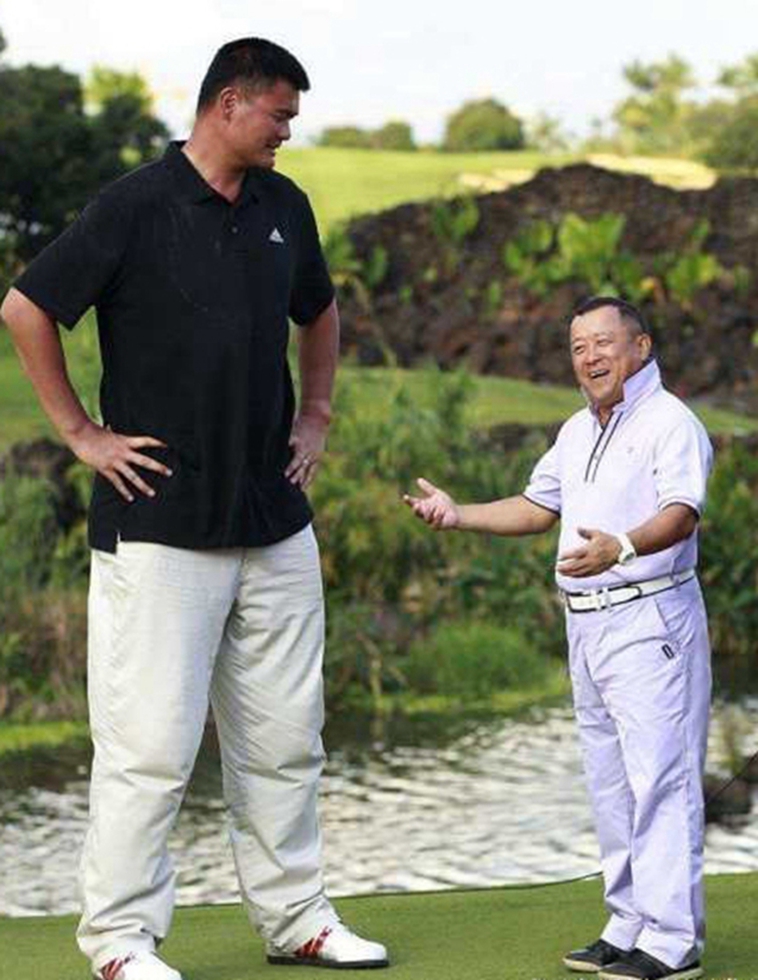 明星|明星们最尴尬的照片，当年无意间的留影，造成了多年的无奈