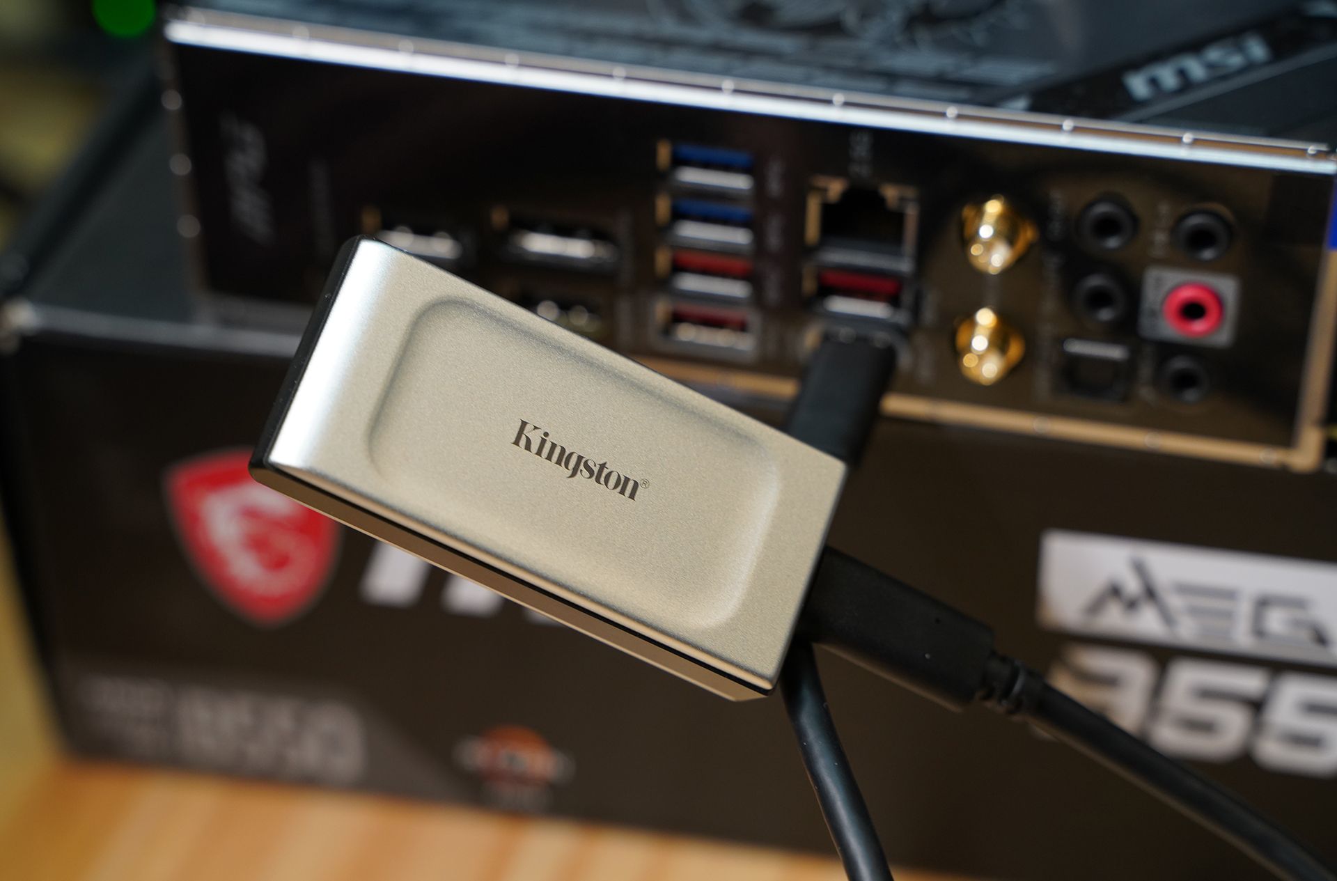 金士顿|既高速又小巧 金士顿 XS2000 移动固态硬盘开箱